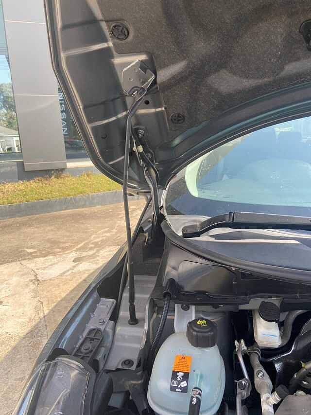 Nissan  1.0T VL CVT